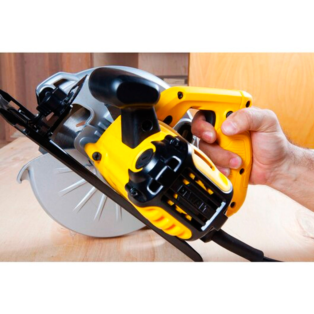 Sierra Circular DWE560-B3 de 7-1/4" 5800 rpm - Dewalt